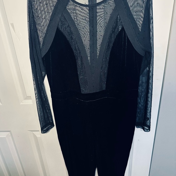 BEBE SWISS DOT COMBO VELOUR CATSUIT. - Picture 4 of 10